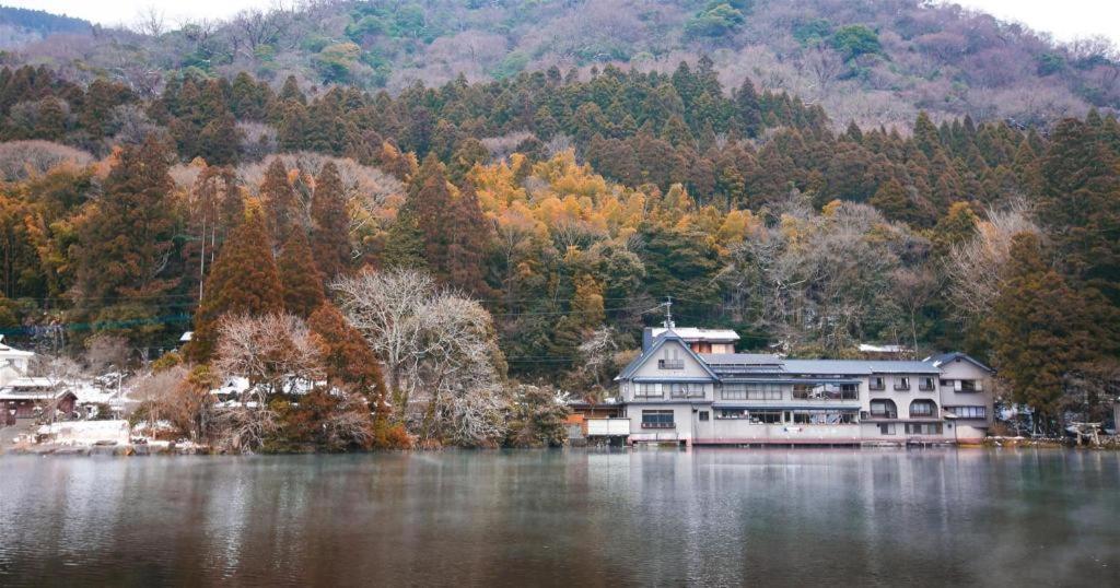 Yufuin Luxury Villa -Zakuro- Екстериор снимка