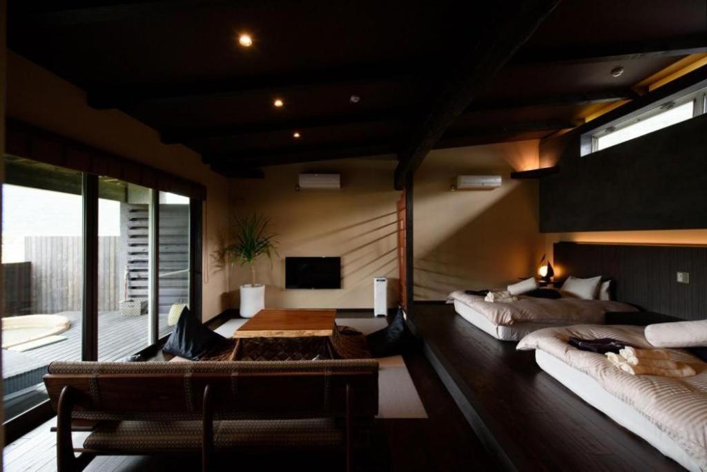 Yufuin Luxury Villa -Zakuro- Екстериор снимка